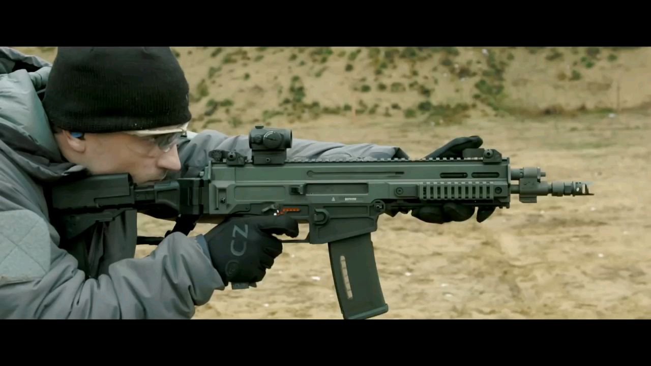 【武器展示】CZ 805 BREN testing